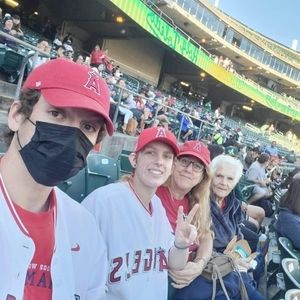 Meet your Posher, Teri